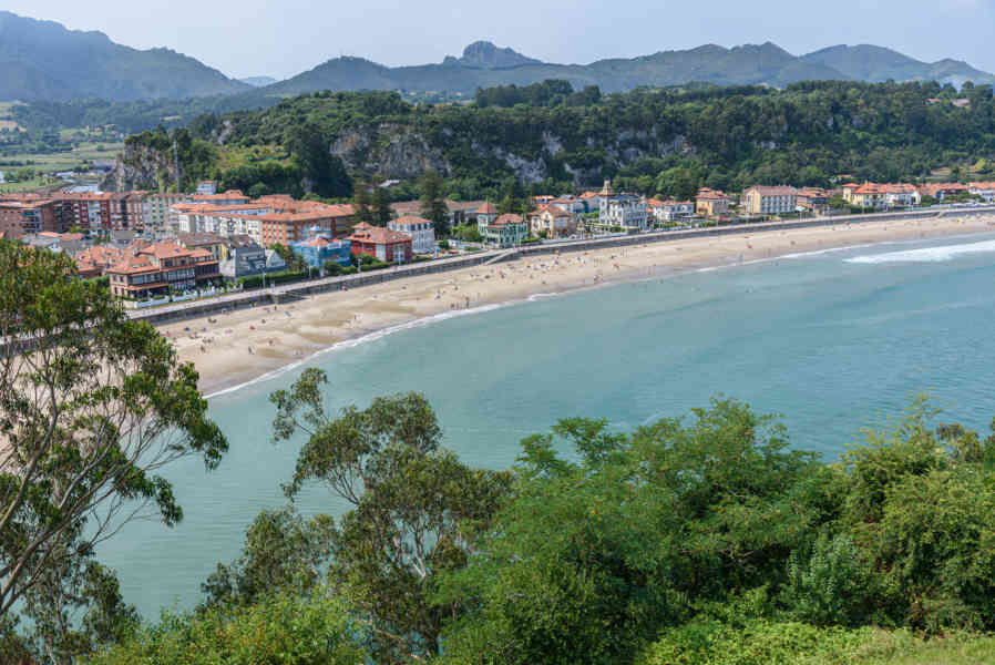 Principado de Asturias 075 - Ribadesella.jpg